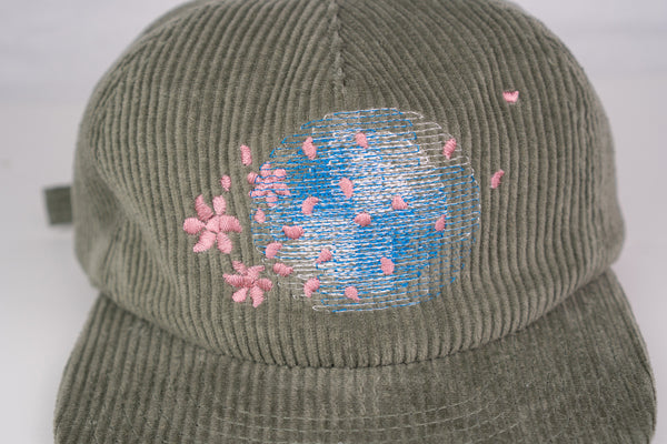 auto motion blur | mid 5 panel (dusty sage)