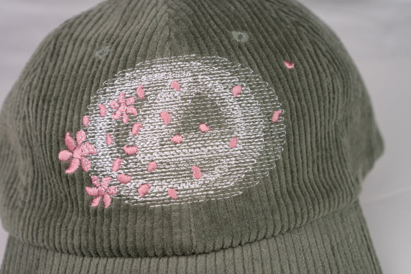 auto motion blur | dad cap (dusty sage)