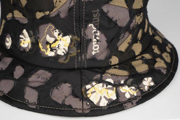 wear away | curved panel bucket - onyx / taupe