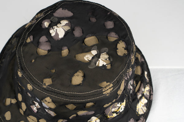 wear away | curved panel bucket - onyx / taupe