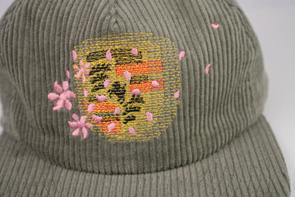 auto motion blur | mid 5 panel (dusty sage)