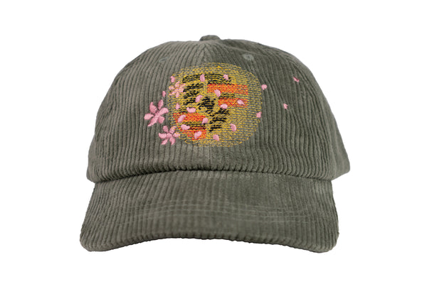 auto motion blur | dad cap (dusty sage)