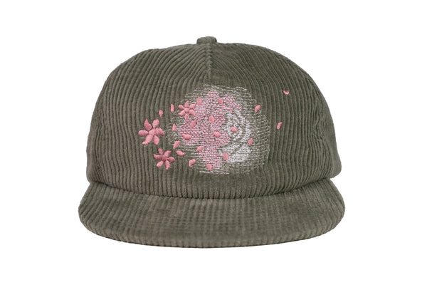 petal peony blur (dusty sage) | mid 5 panel